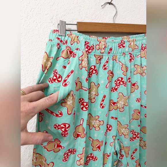 Disney Mickey Mouse RARE Holiday Treats Gingerbread Pajamas Set - L - Picture 9 of 12